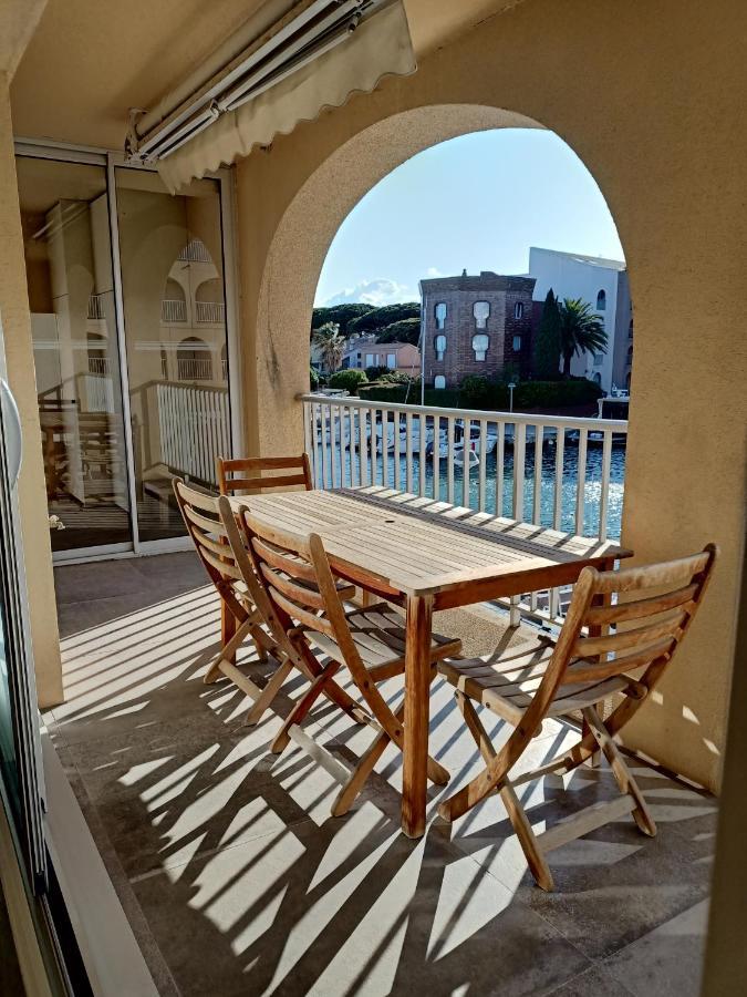 Studio Hyeres Port ภายนอก รูปภาพ